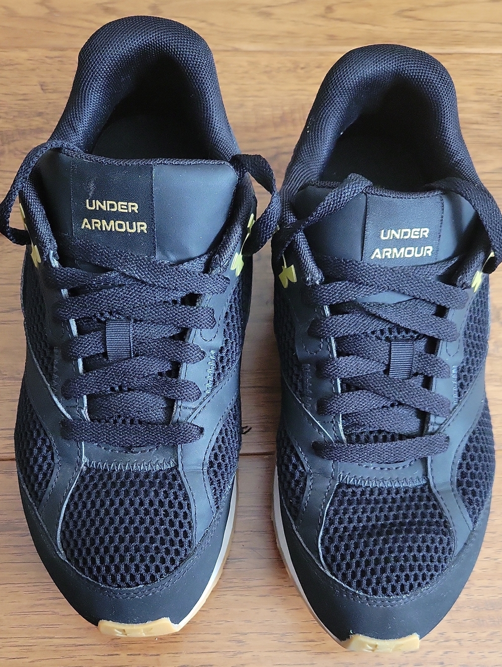 Under Armour UA Jogger Black Sneakers with Gold Accents Size 8.5